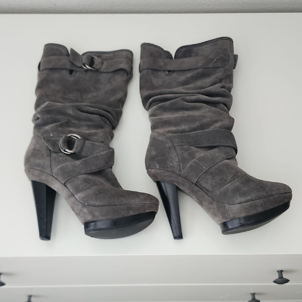 Zigi Soho Gray Heeled Boots with Slouchy Design